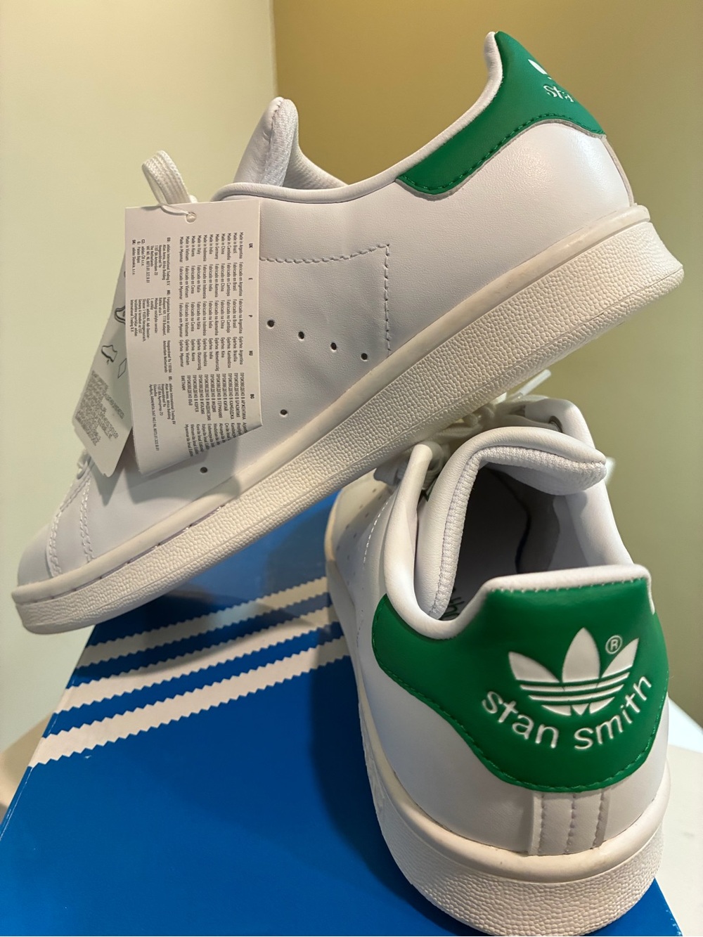 adidas Women's Stan Smith Sneakers Size 6 New with Tags
